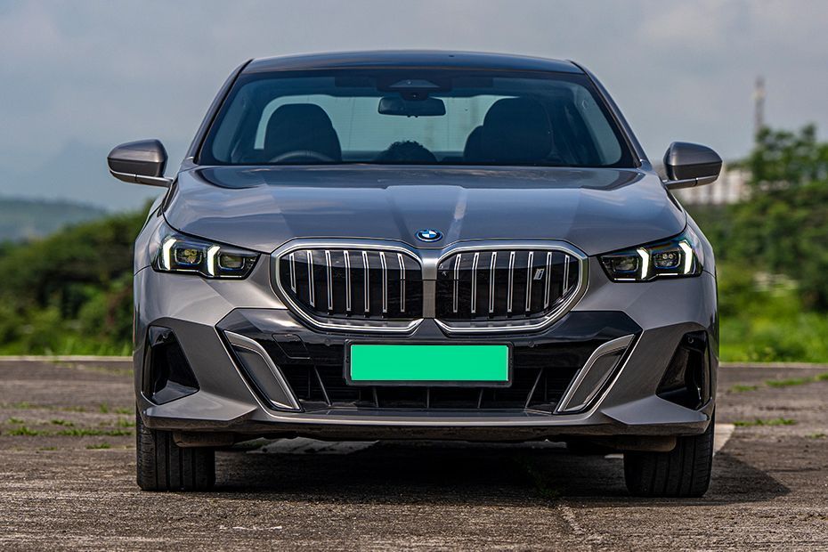 Front View Image of i5 LWB