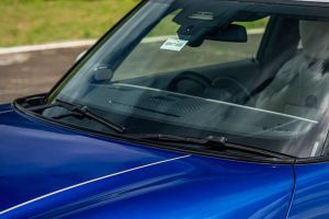 Front Windshield and Wiper Image of Cooper S