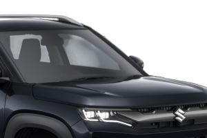 Front Windshield and Wiper Image of Brezza