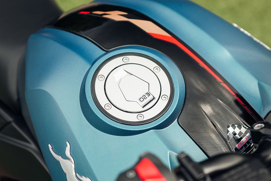 Fuel Lid (Closed) of Model_