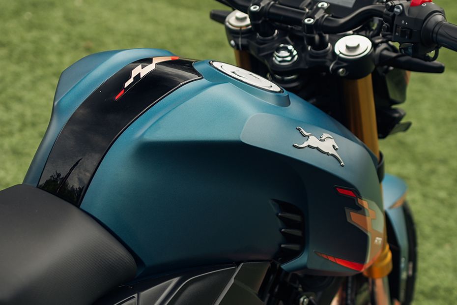 Fuel Tank (Top) of Model_