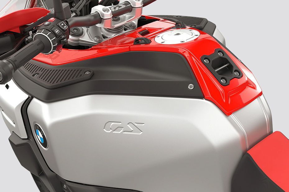 Fuel Tank (Top) of Model_