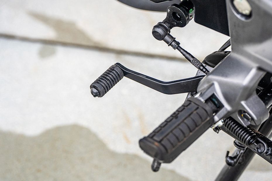 Gear Shifter of Pulsar 125