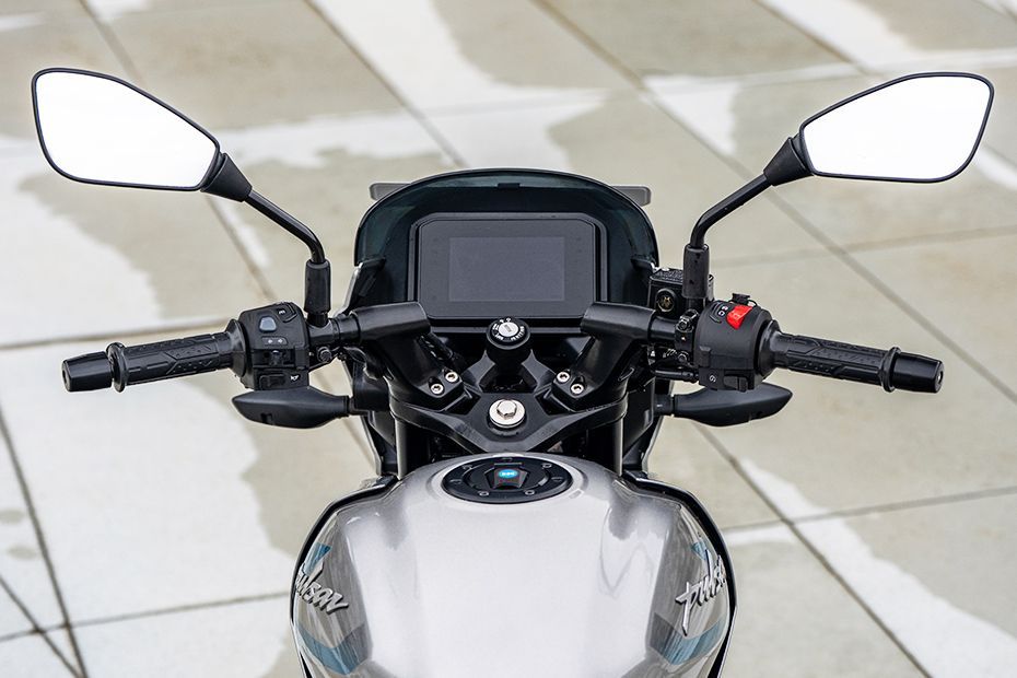 Handlebar of Pulsar 125