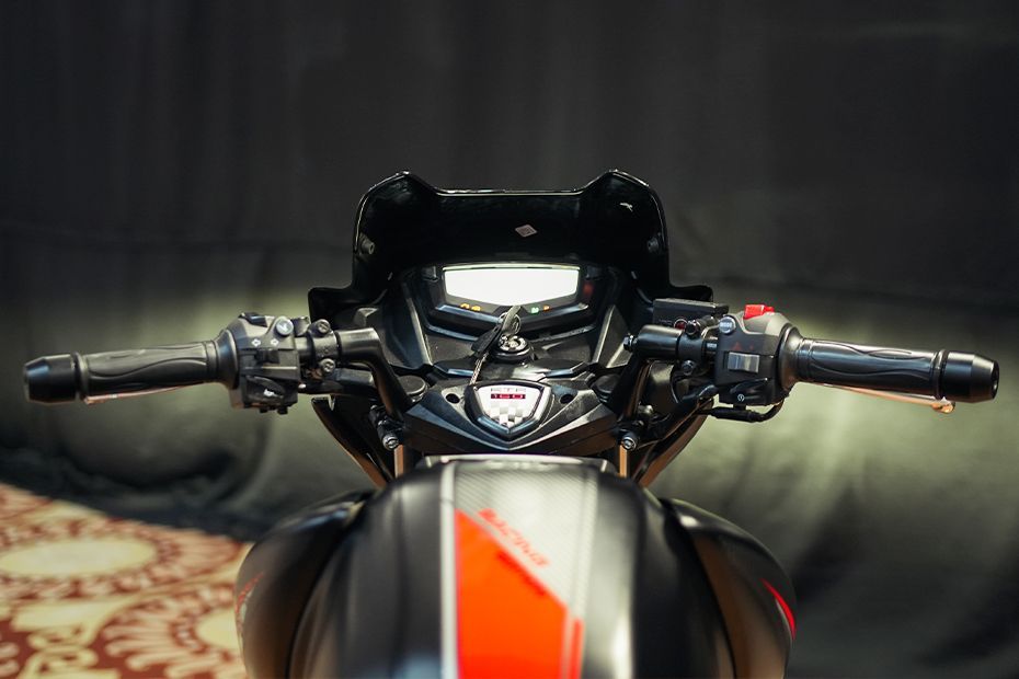 Handlebar of Apache RTR 160