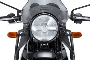 Headlamp of Himalayan 440