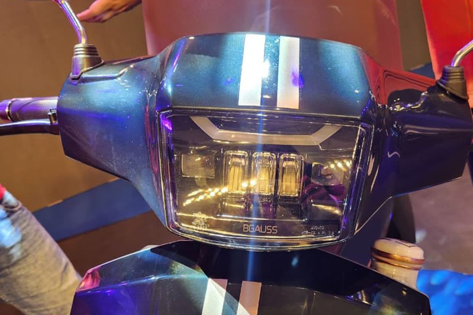 Headlamp of C12 MaxR