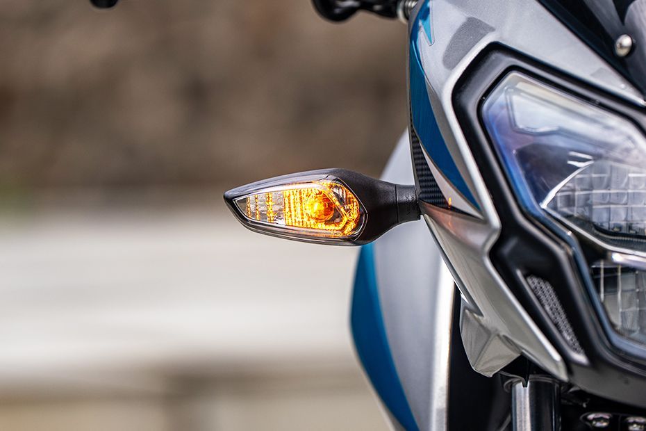 Indicator (Front) of Pulsar 125