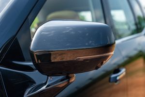 LED Blinker on OVRM Image of Hector Tomahawk EV