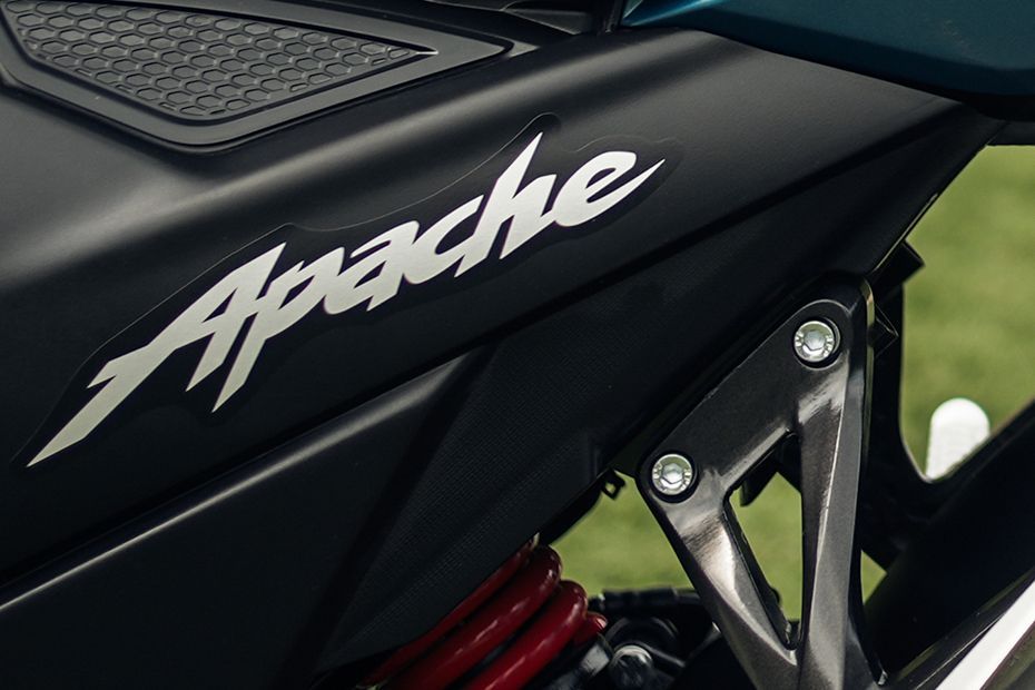 Model Badge of Apache RTR 160 4V