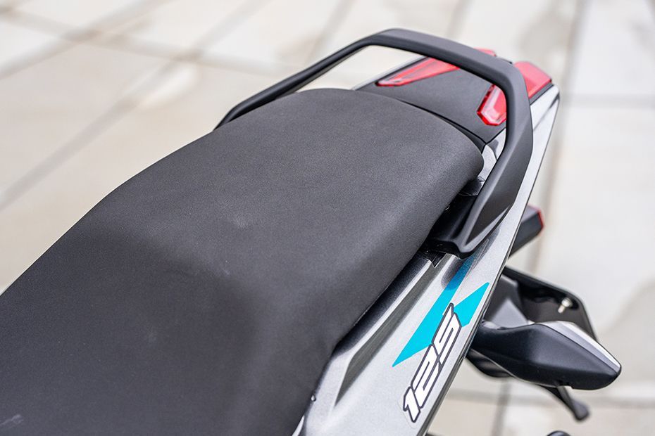 Pillion Seat of Pulsar 125