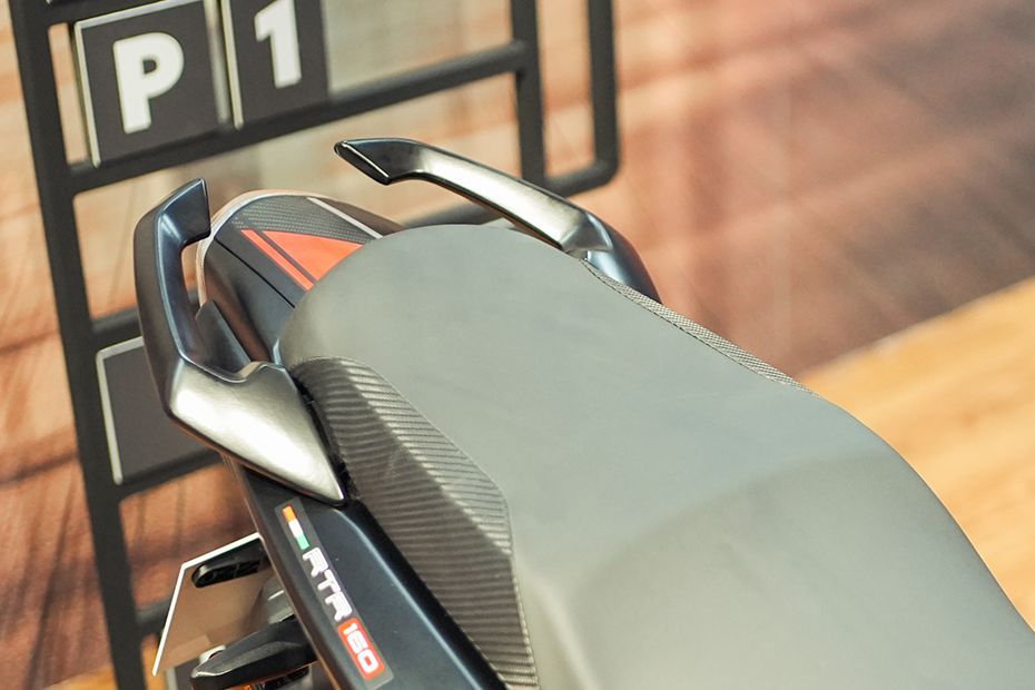 Pillion Seat of Apache RTR 160