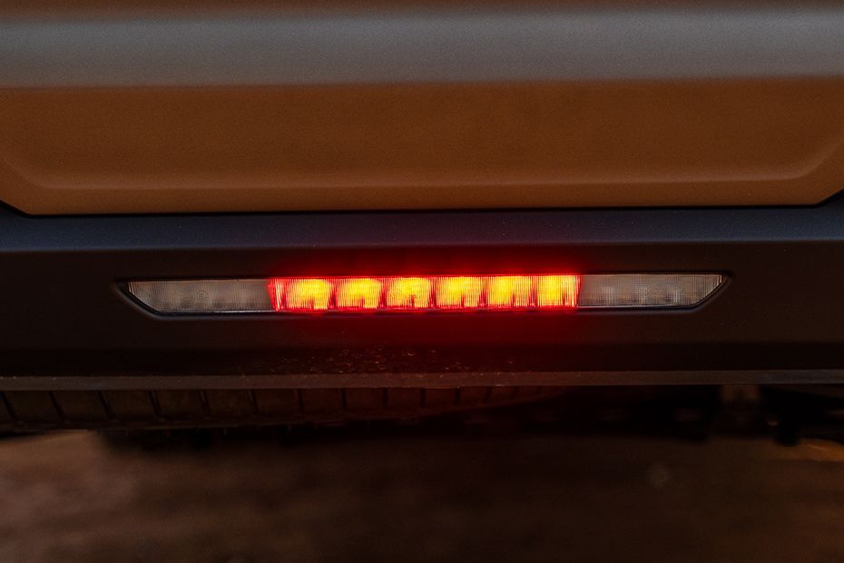 Rear Fog Lamp Image of Hector Tomahawk EV