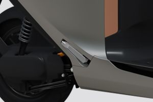 Rear Footpeg of QC3