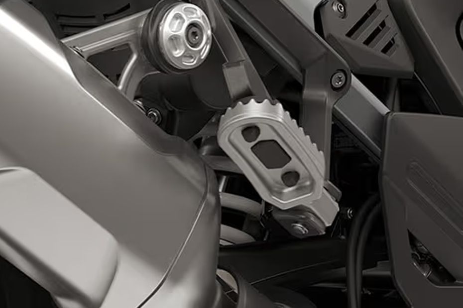 Rear Footpeg of R 1300 GS Adventure