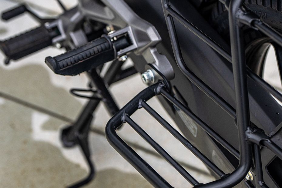 Rear Footpeg of Pulsar 125