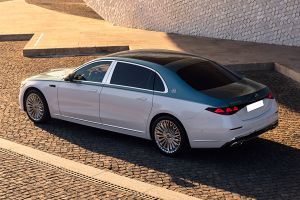 Rear Left Three Quarter View Image of Maybach S Class Facelift