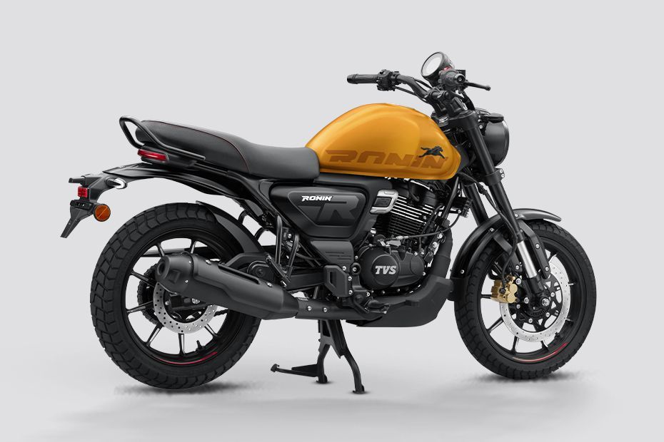 Rear Right Three Quarter View of Ronin