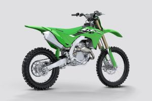 Rear Right Three Quarter View of KX 450