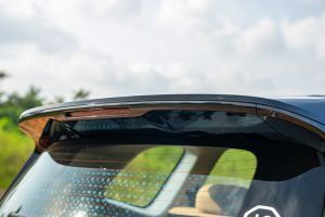 Rear Spoiler Image of Hector Tomahawk EV
