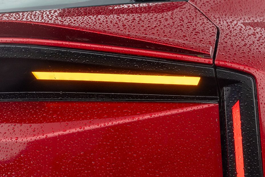 Turn Indicator (Rear) Image of BE 6