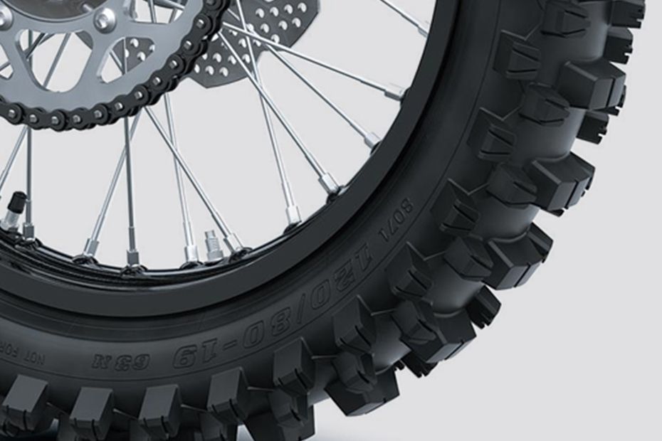 Rear Tyre of KX 450