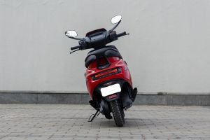 Rear View of Wave