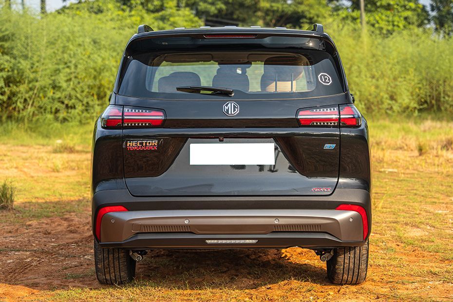Rear View Image of Hector Tomahawk EV