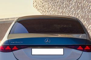 Rear WindShield Image of Maybach S Class Facelift