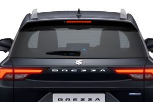 Rear WindShield Image of Brezza