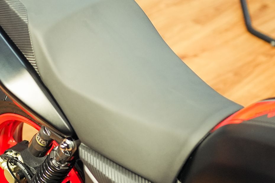 Rider Seat of Apache RTR 160
