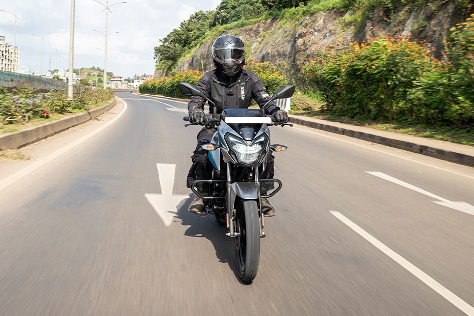 Riding: Front View of Pulsar 125