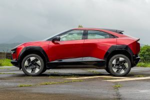 Side Profile View (Left) Image of BE 6