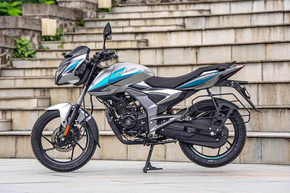 Side Profile View (Left) of Pulsar 125