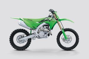 Side Profile View (Right) of KX 450