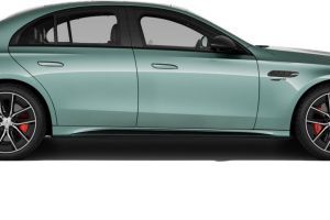 Side Skirt Image of AMG E 53
