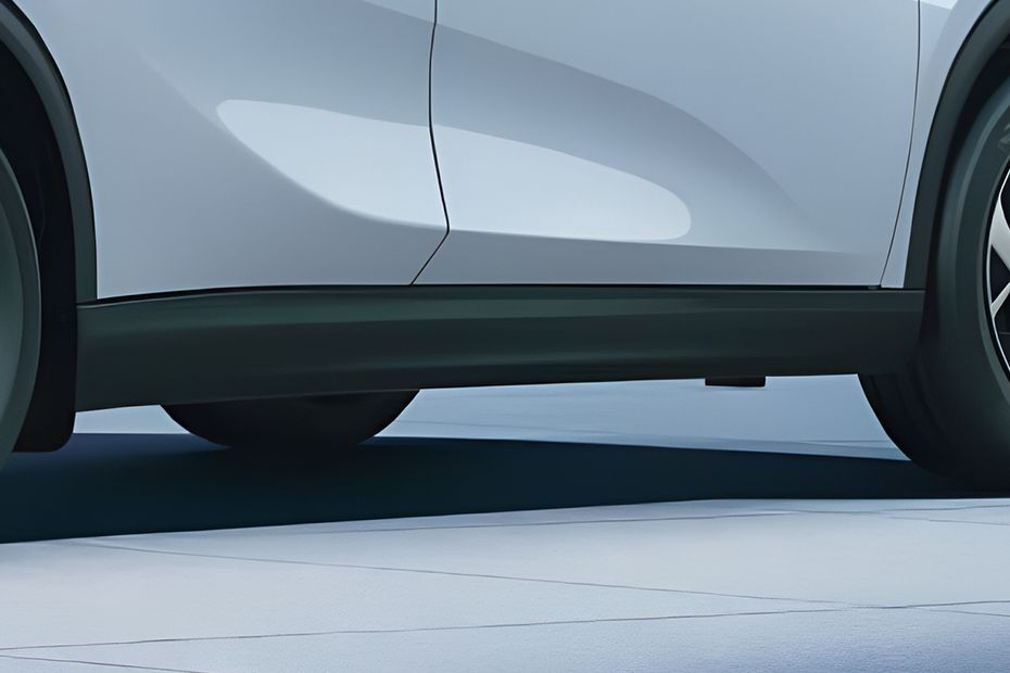 Side Skirt Image of Limo Green