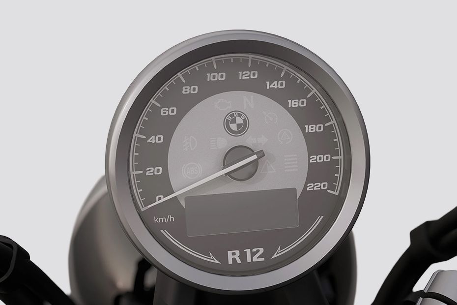 Speedometer of R 12