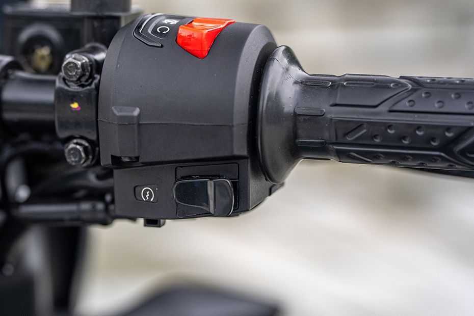 Starter Button of Pulsar 125