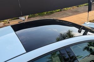 Sunroof (Outside View) Image of ES 350h