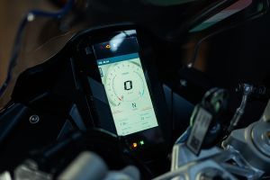 Tachometer of Apache RR 310