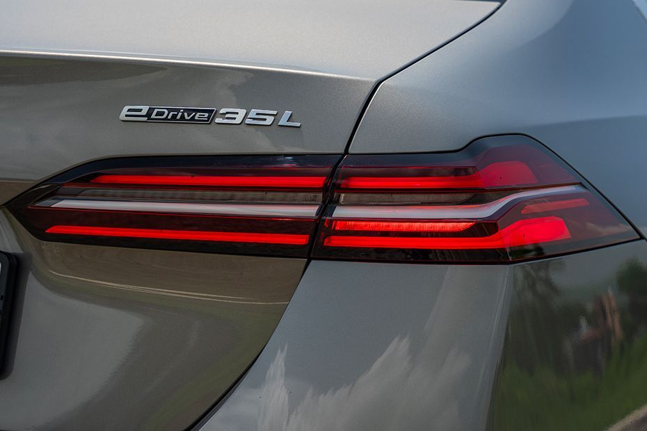 Taillight Image of i5 LWB