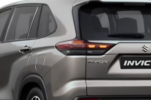 Taillight Image of Invicto