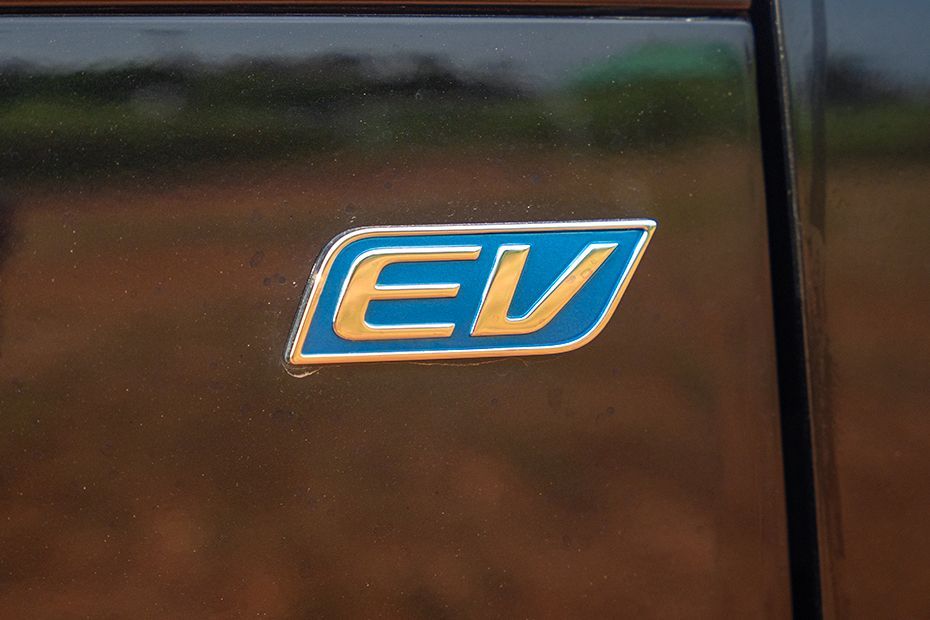 Variant Badge Image of Hector Tomahawk EV