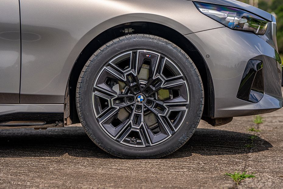 Wheel Image of i5 LWB