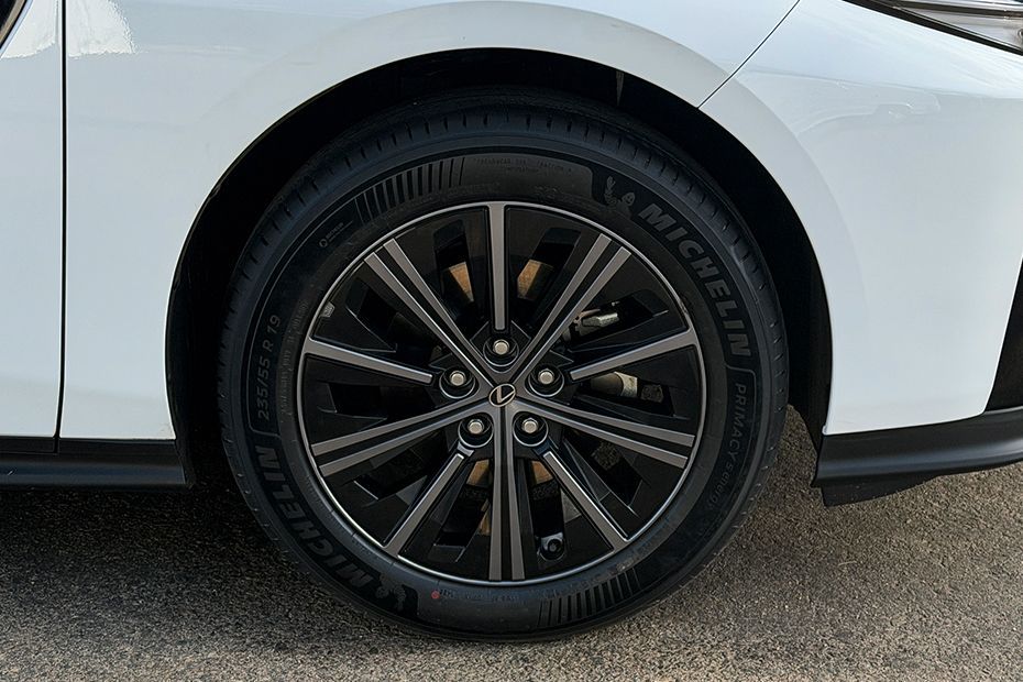 Wheel Image of ES 350h