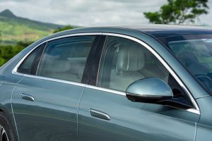Window Line Image of E-Class