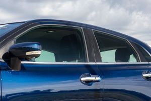 Window Line Image of Baleno