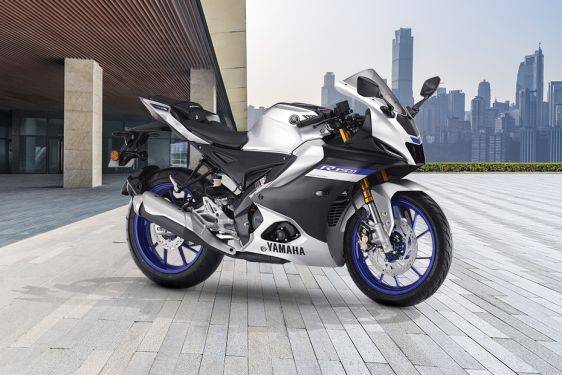 Image of Yamaha R15 V4