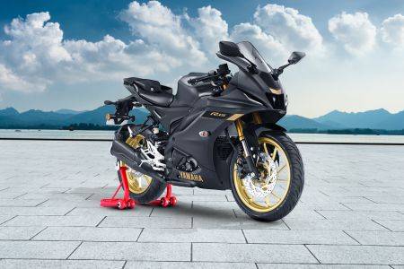 Yamaha r15 monster on road online price